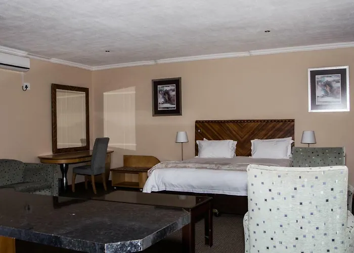Deluxe King Suite