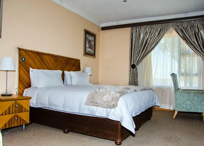Deluxe King Suite